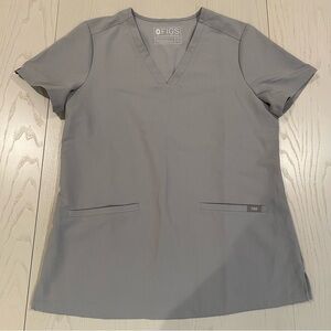 FIGS Casma Scrub Top FW1100 (Cement #1367) - Size Small